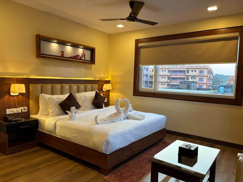 Hotel Golden Orbit Āsansol エクステリア 写真