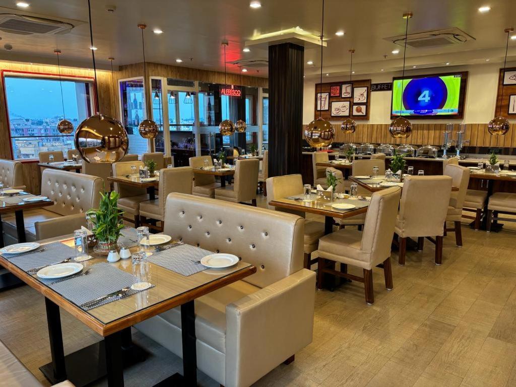 Hotel Golden Orbit Āsansol エクステリア 写真